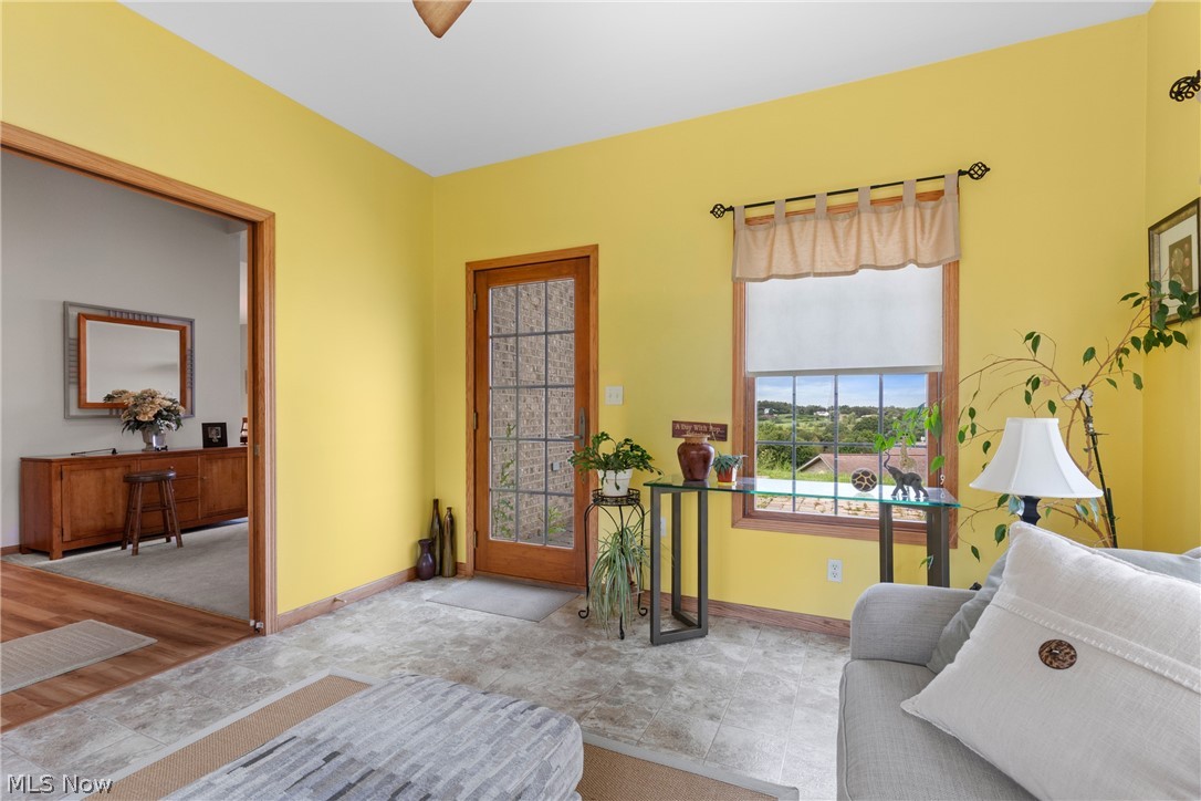 49272 Eagle Drive Property Photo 18