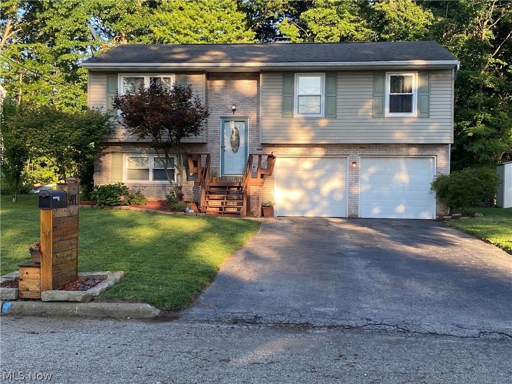 91 Hillview Drive Property Photo 1