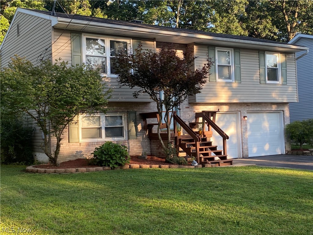 91 Hillview Drive Property Photo 2