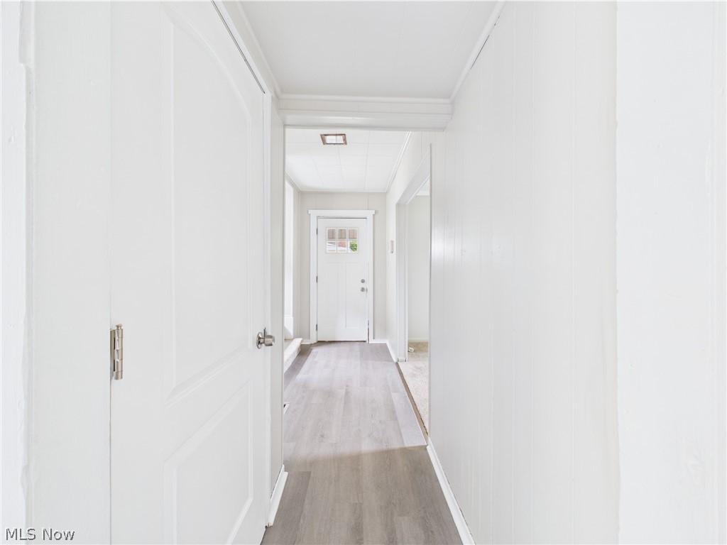 448 E Voris Street Property Photo 6