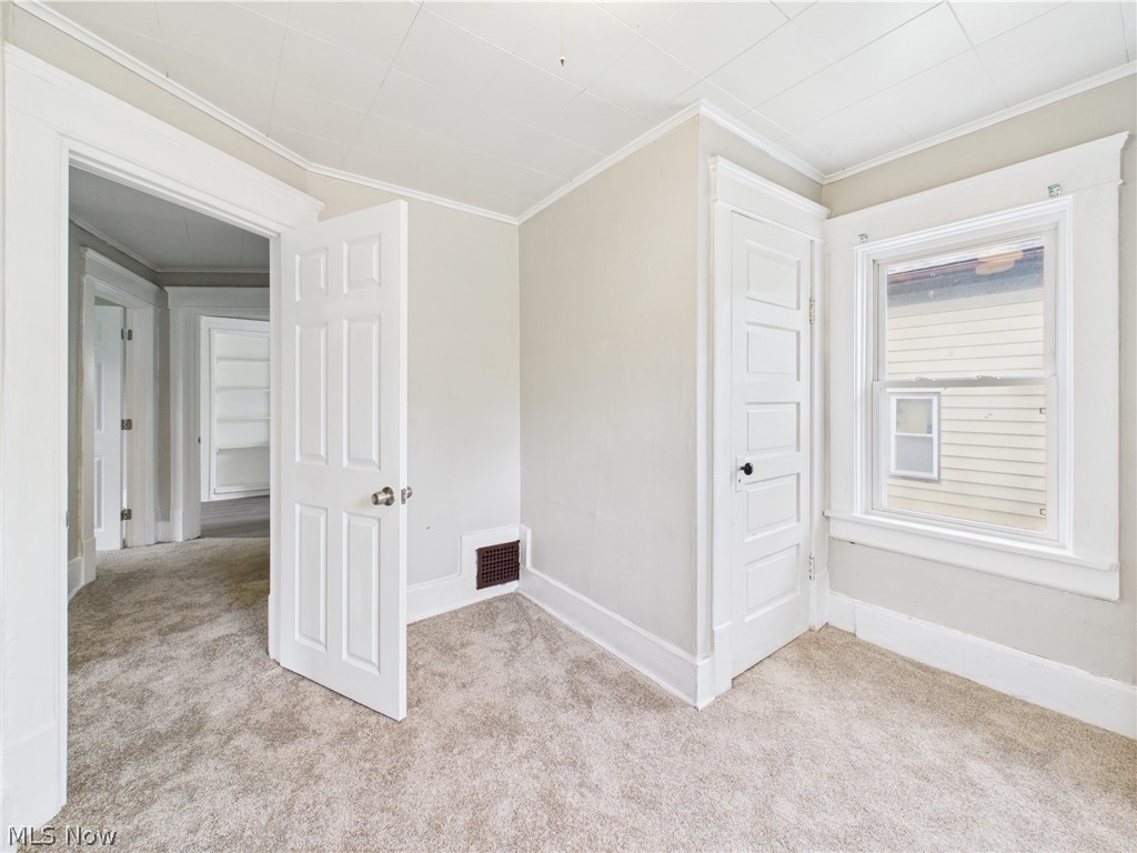448 E Voris Street Property Photo 21
