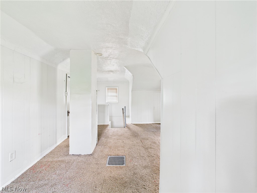 448 E Voris Street Property Photo 33