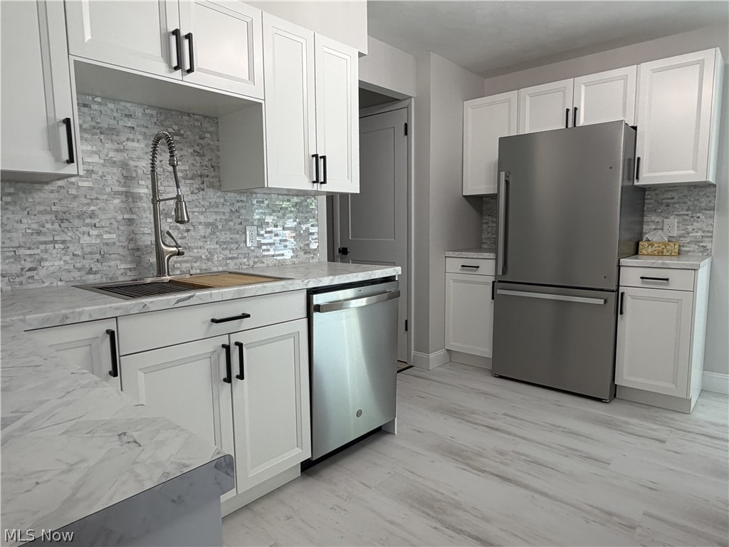 447 Catherine Street Property Photo 3
