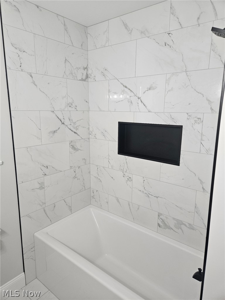 447 Catherine Street Property Photo 6