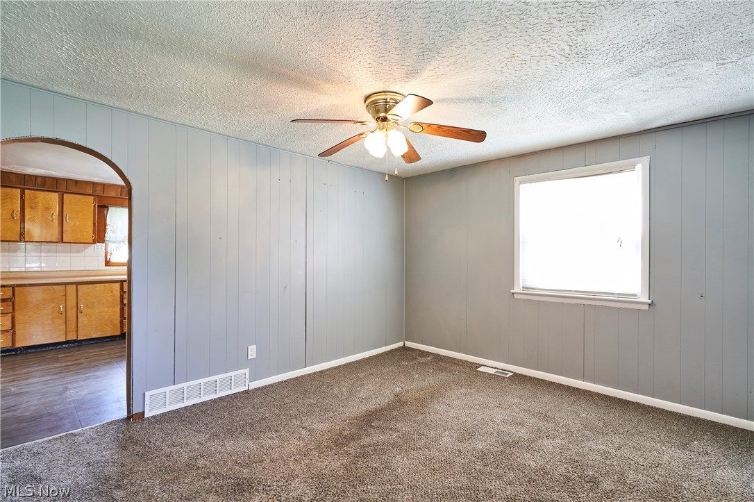 4293 Summit Road Property Photo 11