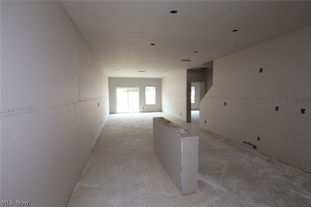 5090 Shepherds Glen Property Photo 5