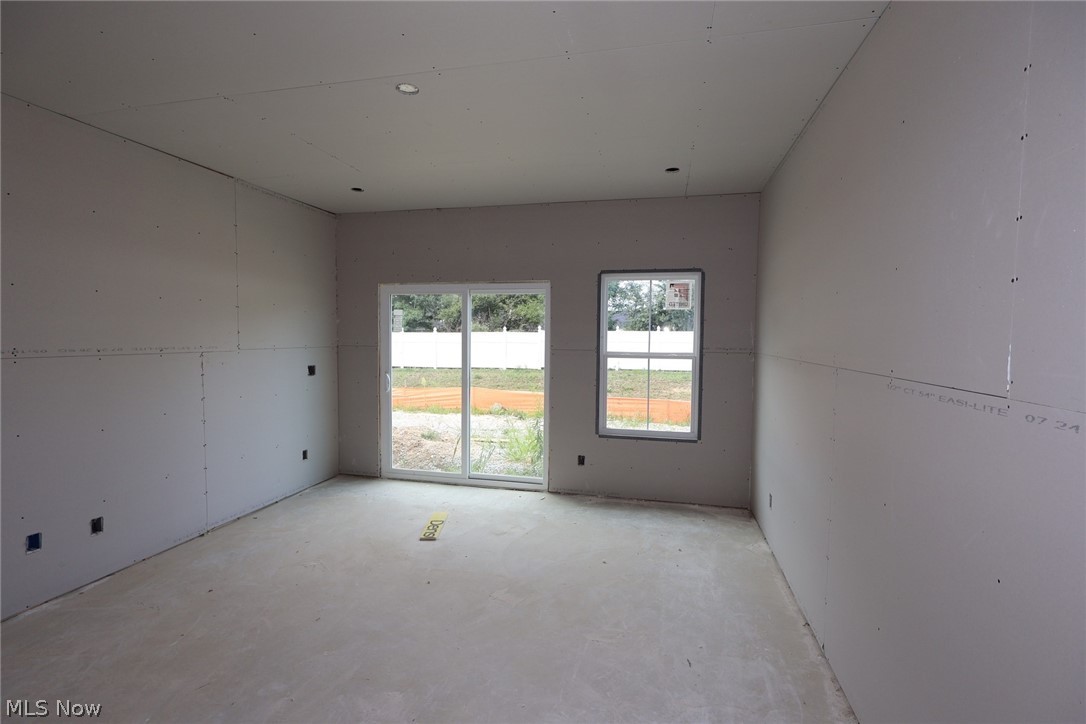 5090 Shepherds Glen Property Photo 15