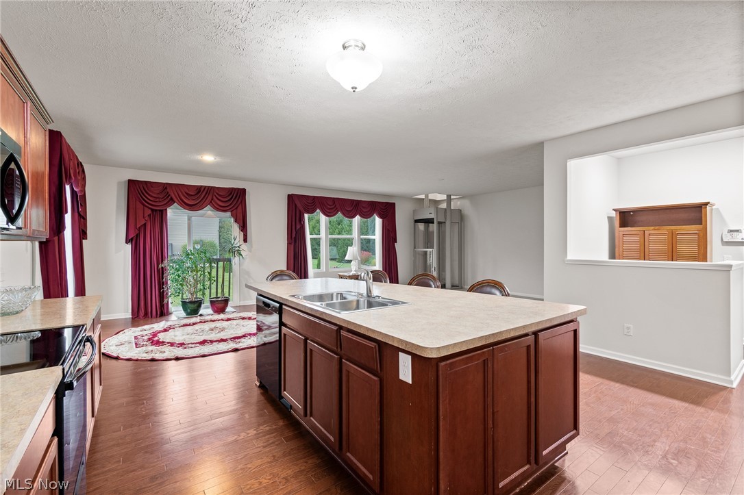 4435 Bentley Drive Property Photo 11