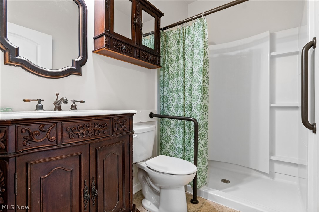 4435 Bentley Drive Property Photo 19