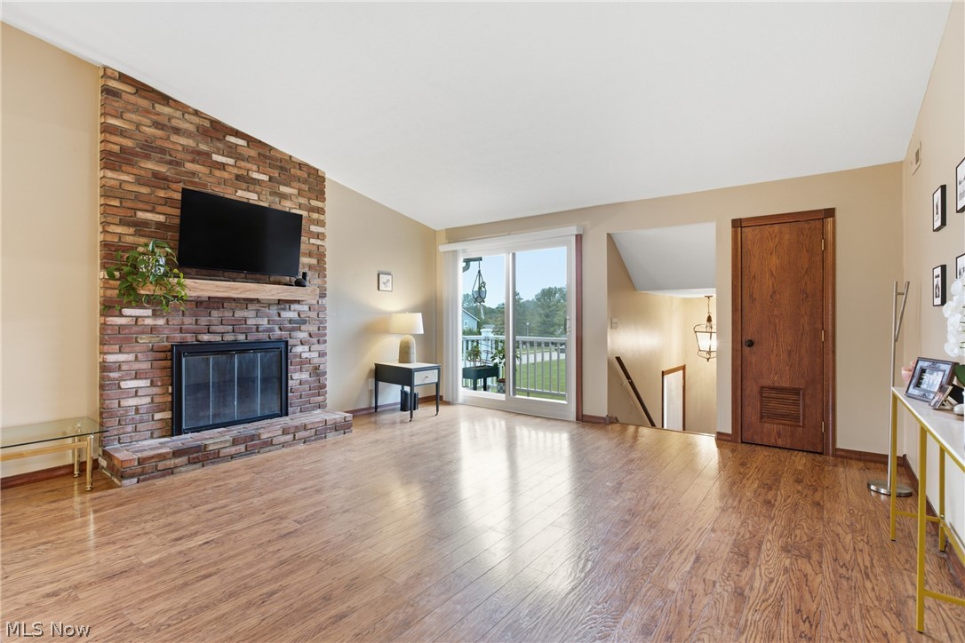 8982 Portage Pointe Drive E Property Photo 9