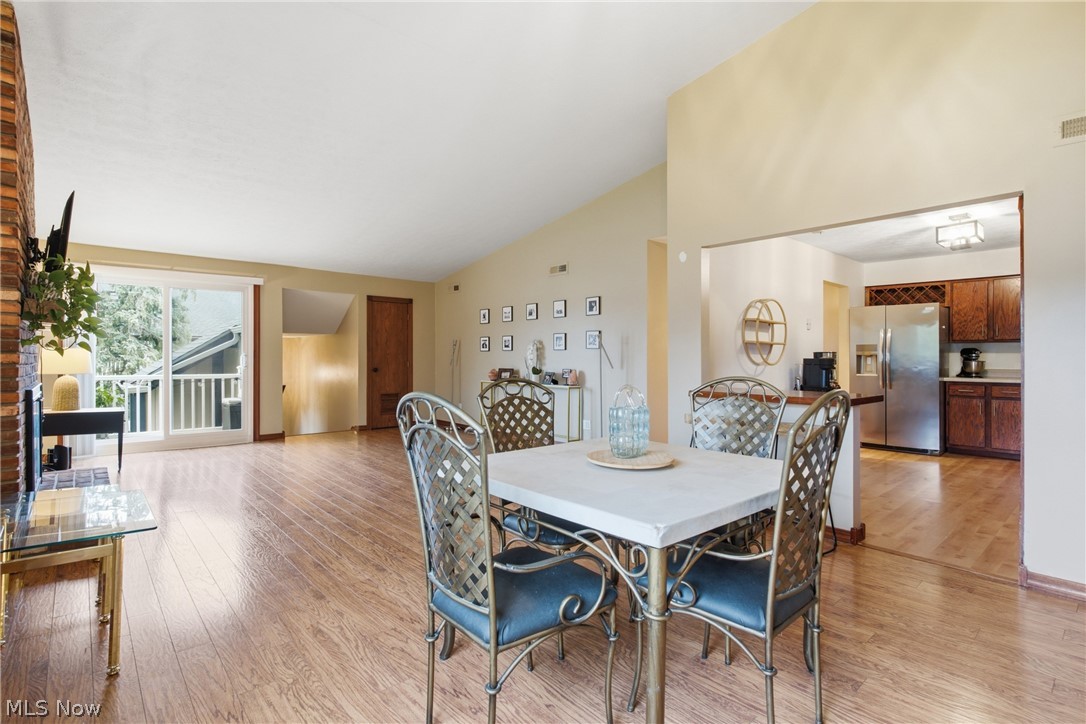 8982 Portage Pointe Drive E Property Photo 11