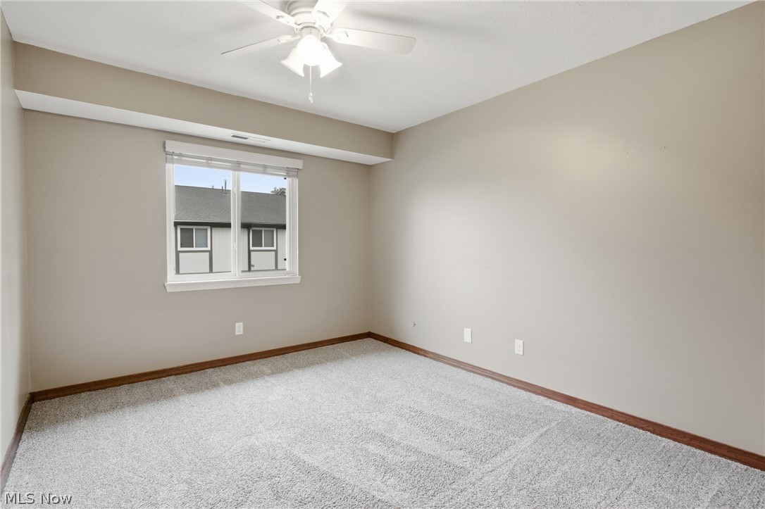 8982 Portage Pointe Drive E Property Photo 18