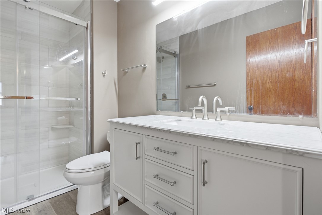8982 Portage Pointe Drive E Property Photo 20