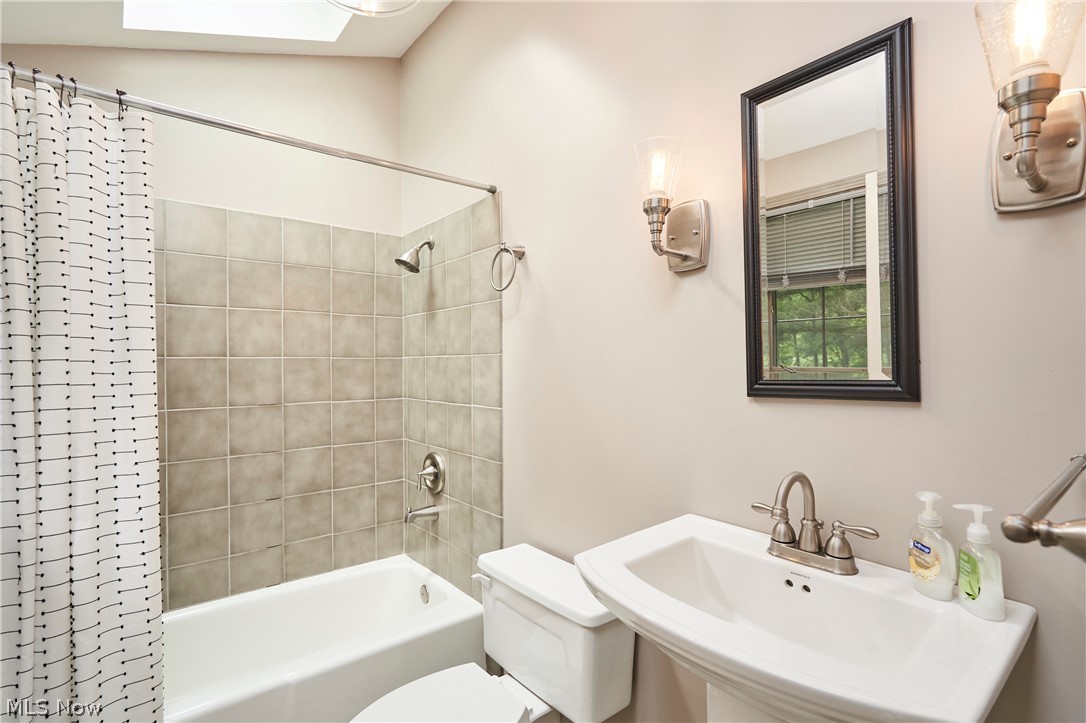 3622 Ira Road Property Photo 18