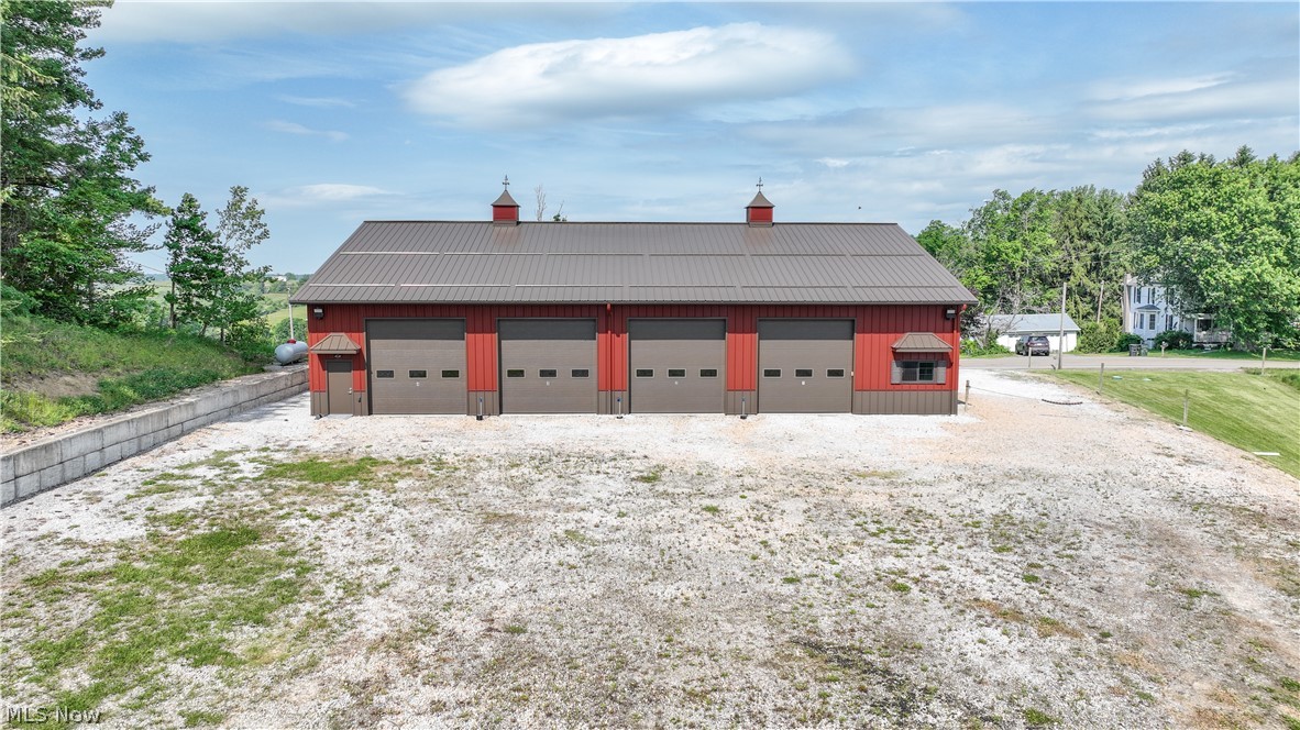 42547 Belmont Centerville Road Property Photo 1