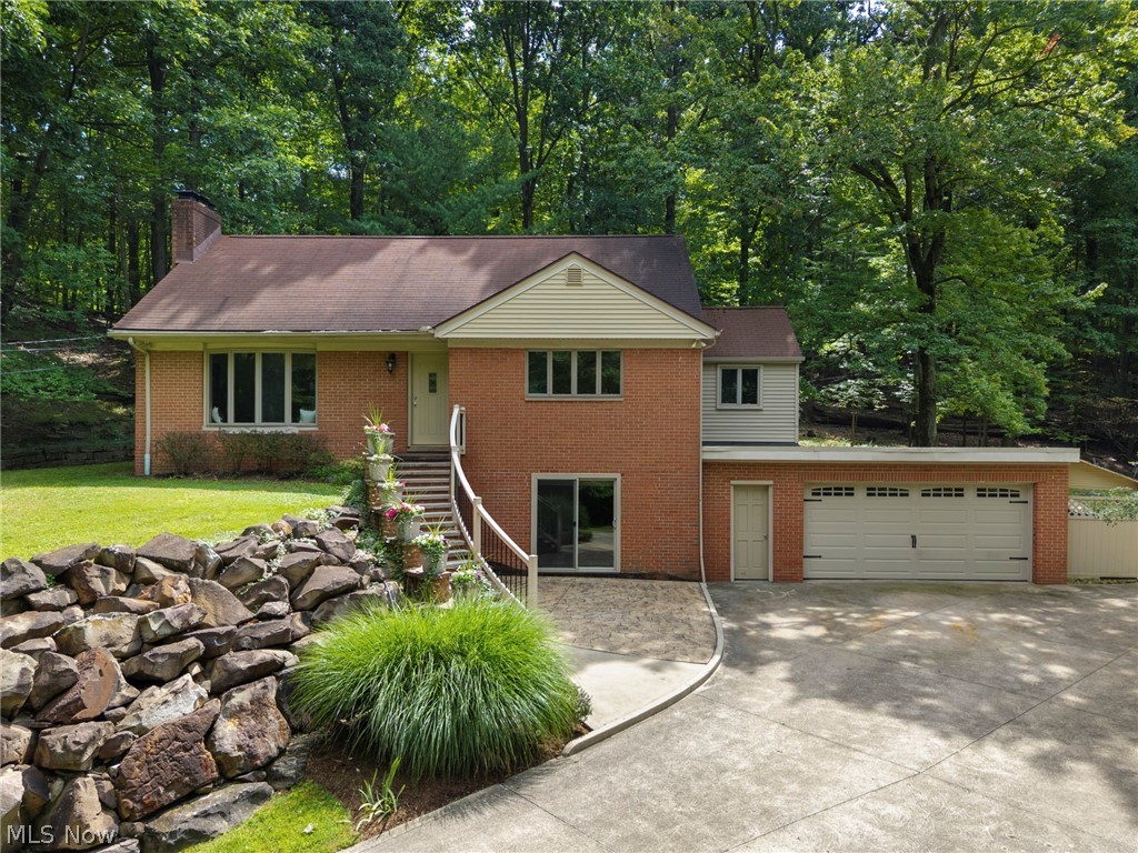 2675 W Ridgewood Drive Property Photo 2