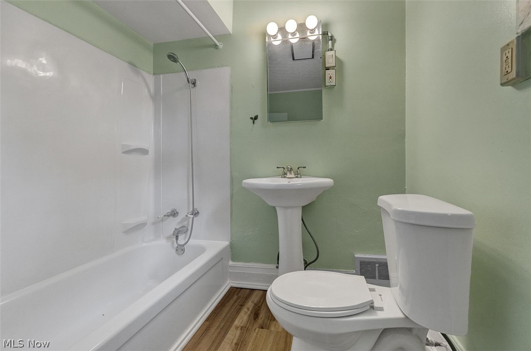 450 Lucy Street Property Photo 20
