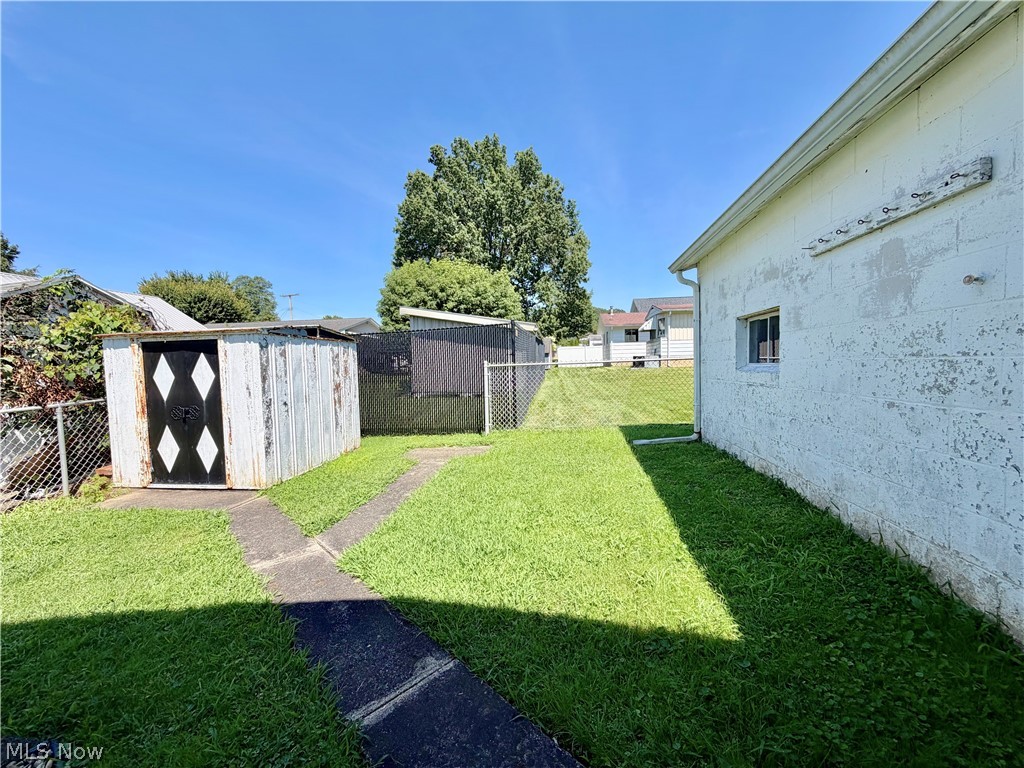 2505 40th Street Property Photo 22