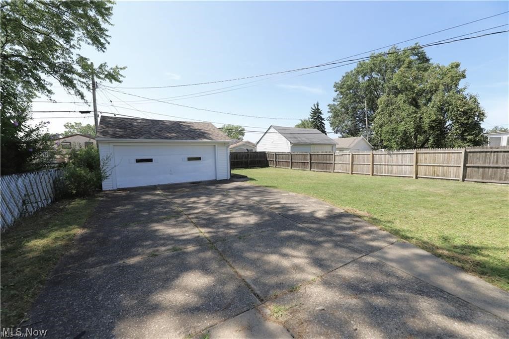 6340 Smith Road Property Photo 22