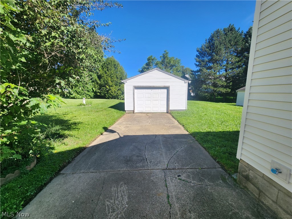 1414 Douglas Avenue Property Photo 2