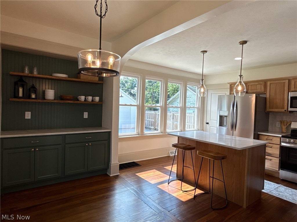 1326 N Wooster Avenue Property Photo 13