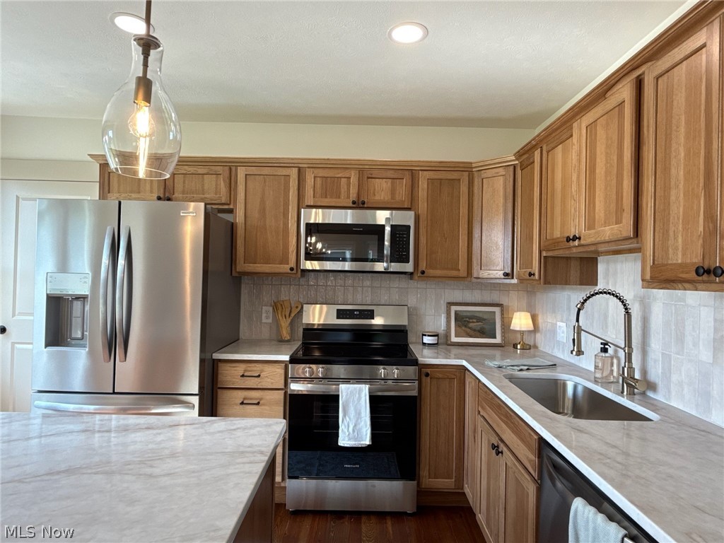 1326 N Wooster Avenue Property Photo 18