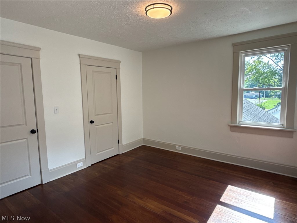 1326 N Wooster Avenue Property Photo 24