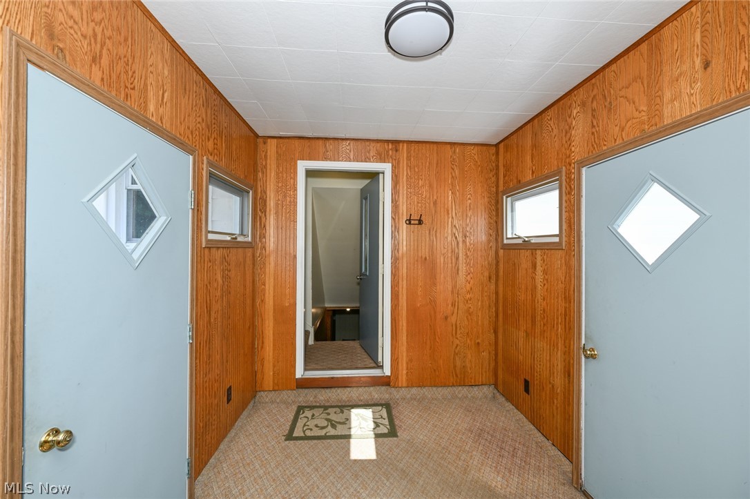 105 Grove Street Property Photo 5