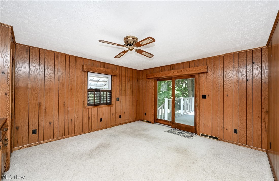 105 Grove Street Property Photo 8