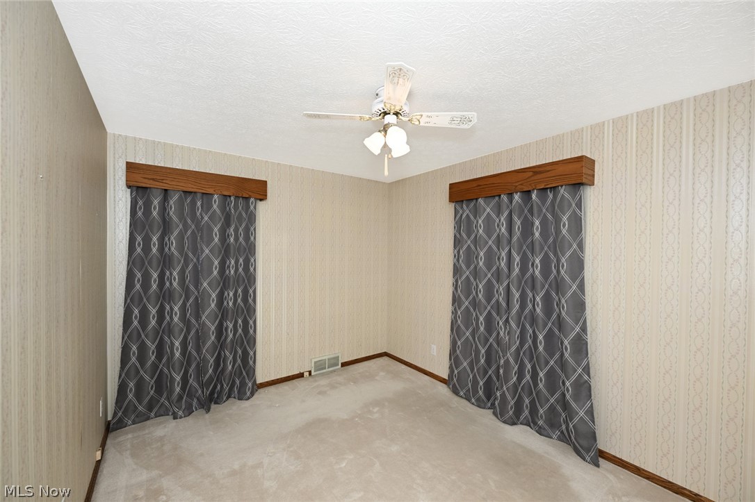 105 Grove Street Property Photo 10