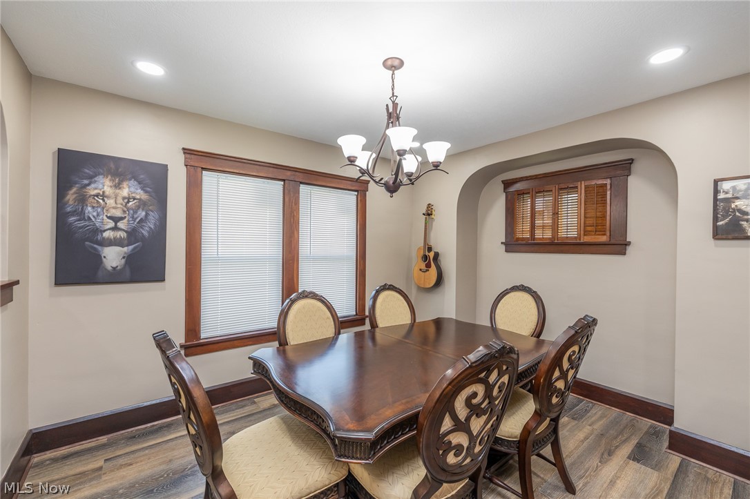 516 Bond Street Property Photo 6