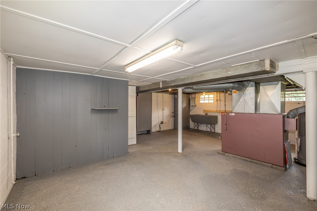 516 Bond Street Property Photo 18