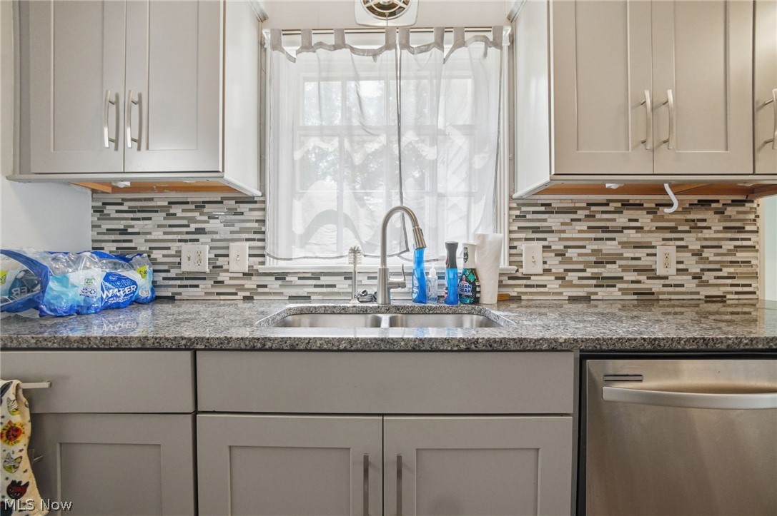 3246 Rumson Road Property Photo 8