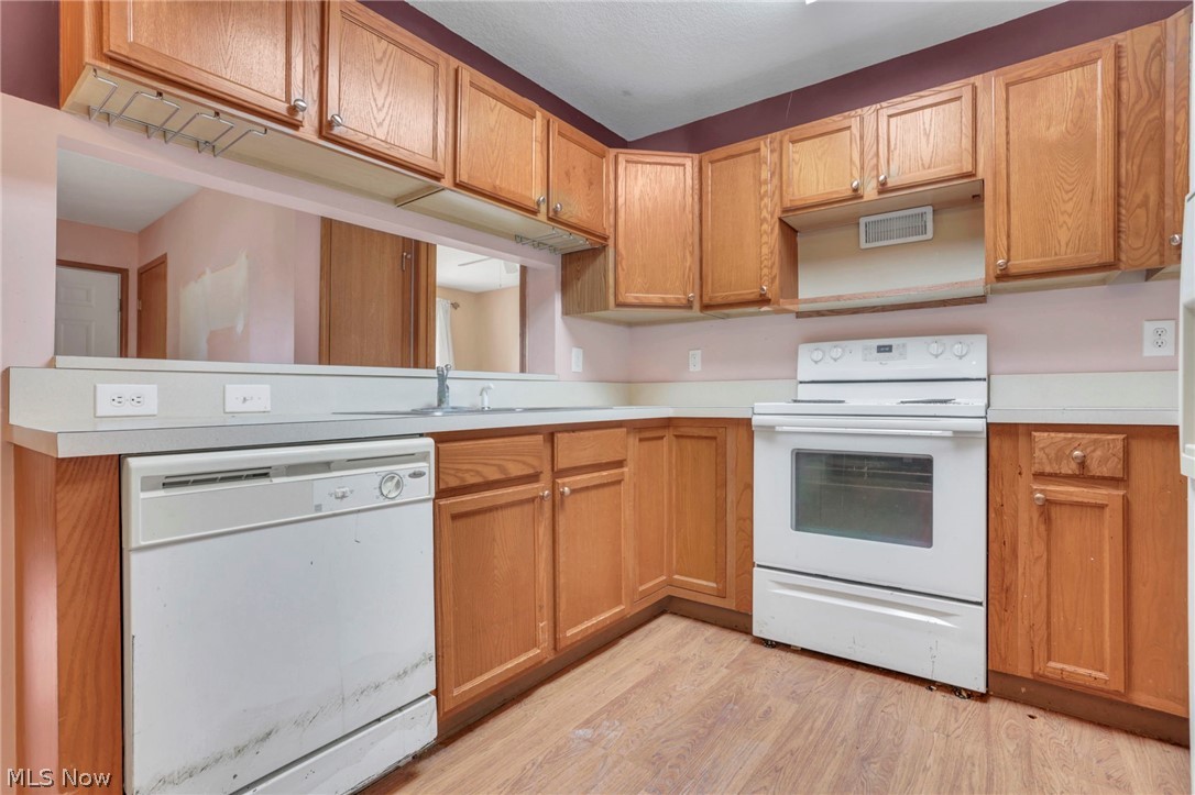 4305 E Strattford Circle E Property Photo 10