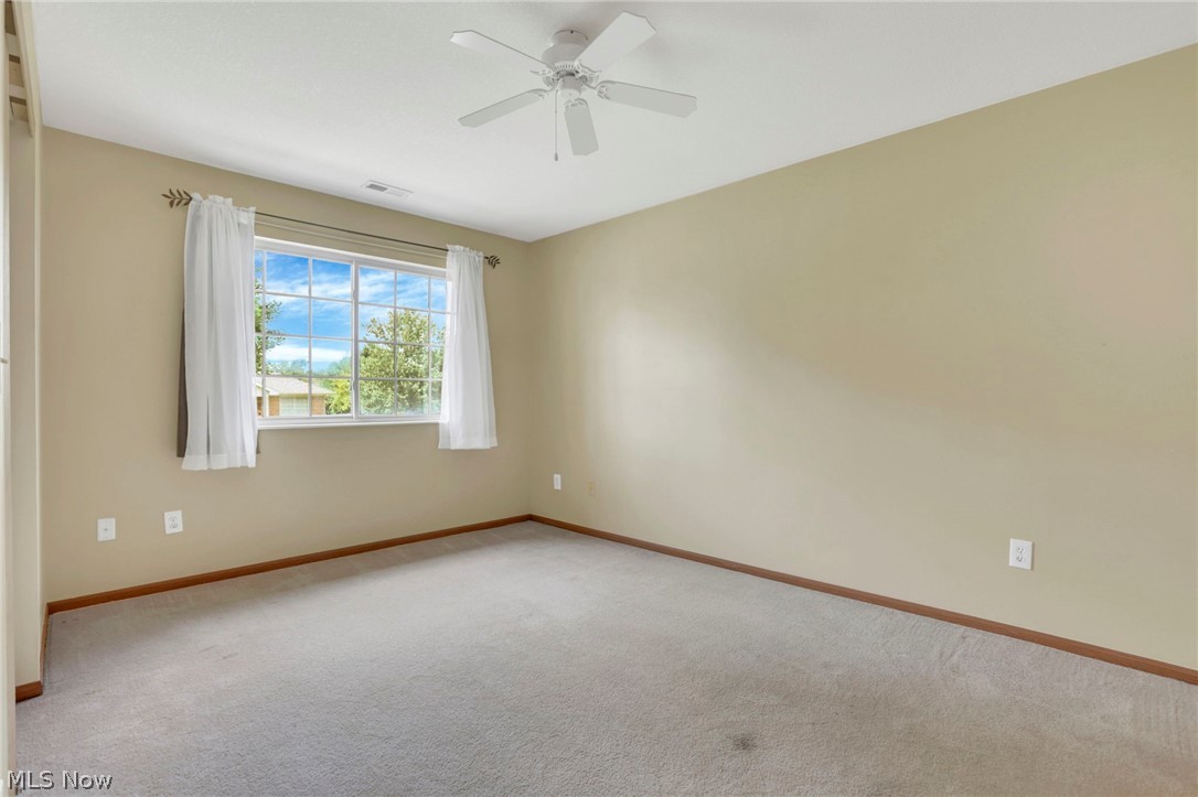 4305 E Strattford Circle E Property Photo 17