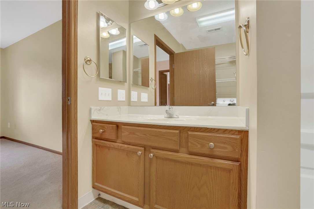 4305 E Strattford Circle E Property Photo 19