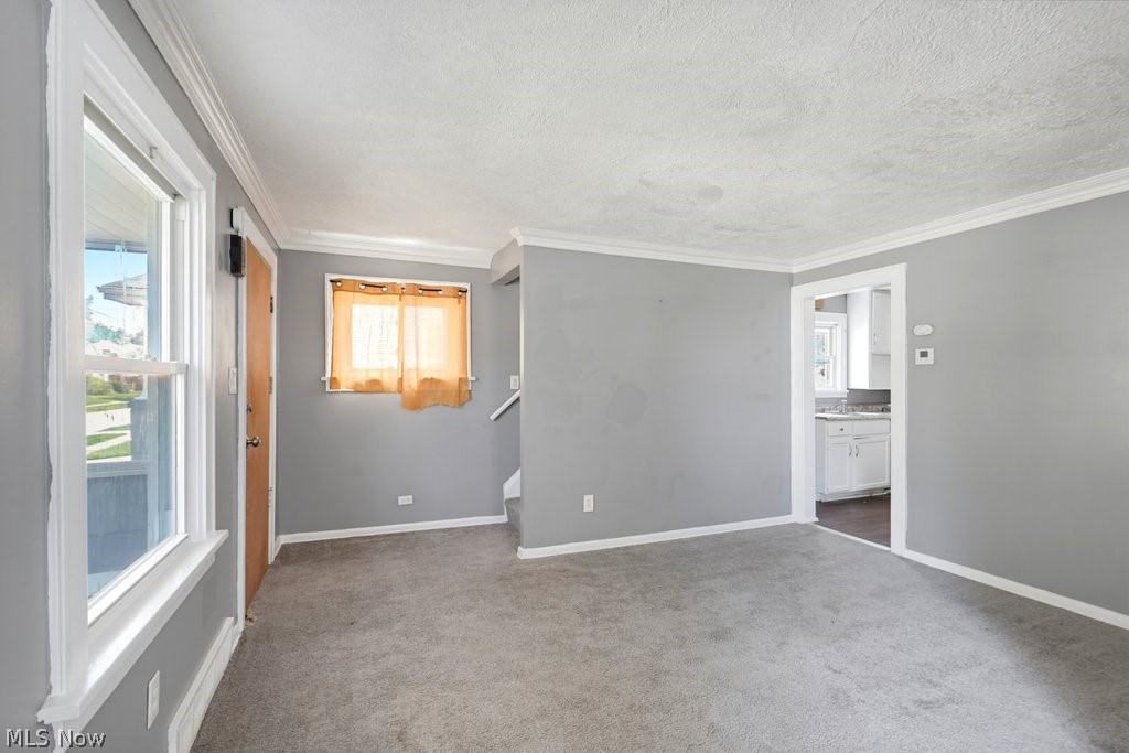 20740 Tracy Avenue Property Photo 6