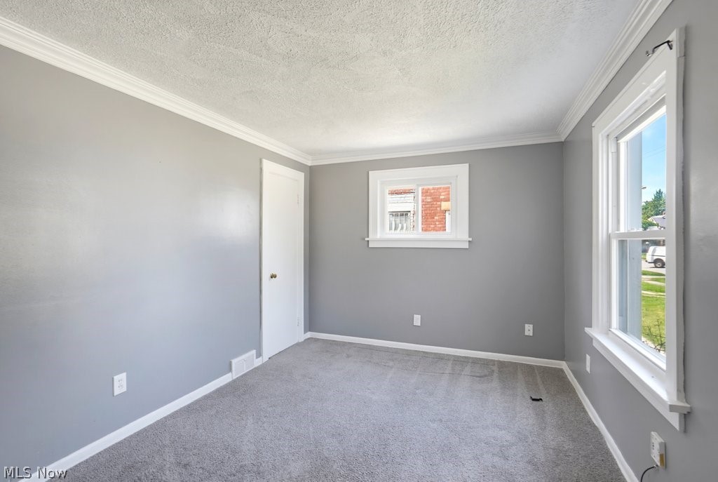 20740 Tracy Avenue Property Photo 7