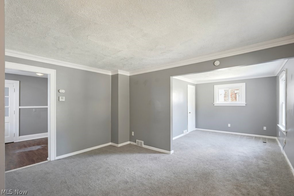 20740 Tracy Avenue Property Photo 8