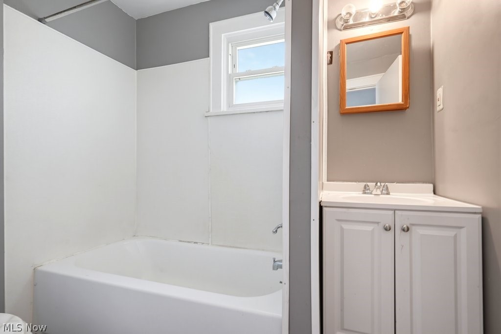 20740 Tracy Avenue Property Photo 12