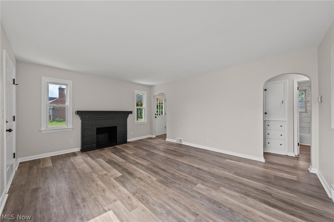 539 Figueroa Place Se Property Photo 7