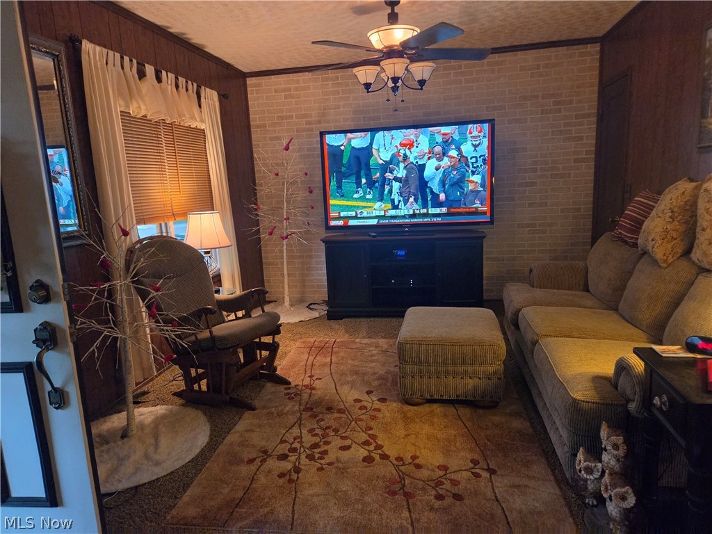 1935 E 44th Street Property Photo 2