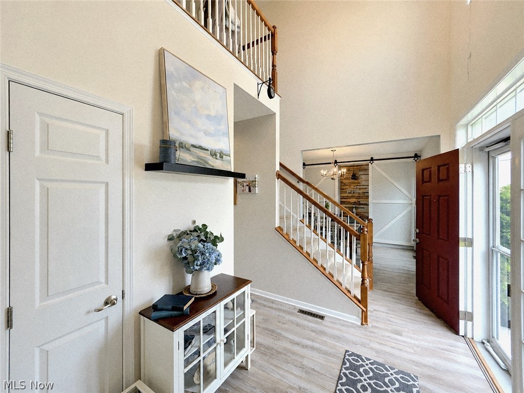 10065 Meadow Ridge Drive Property Photo 3