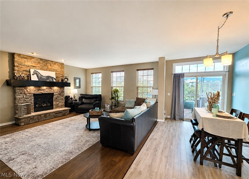10065 Meadow Ridge Drive Property Photo 4