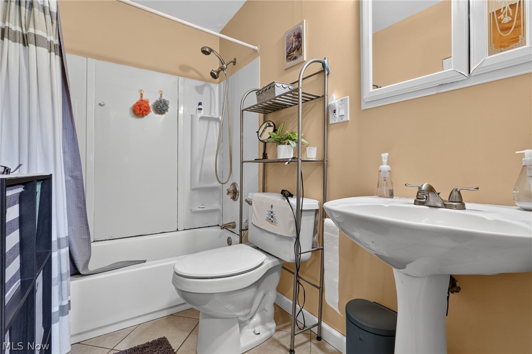 306 Everett Street Property Photo 17