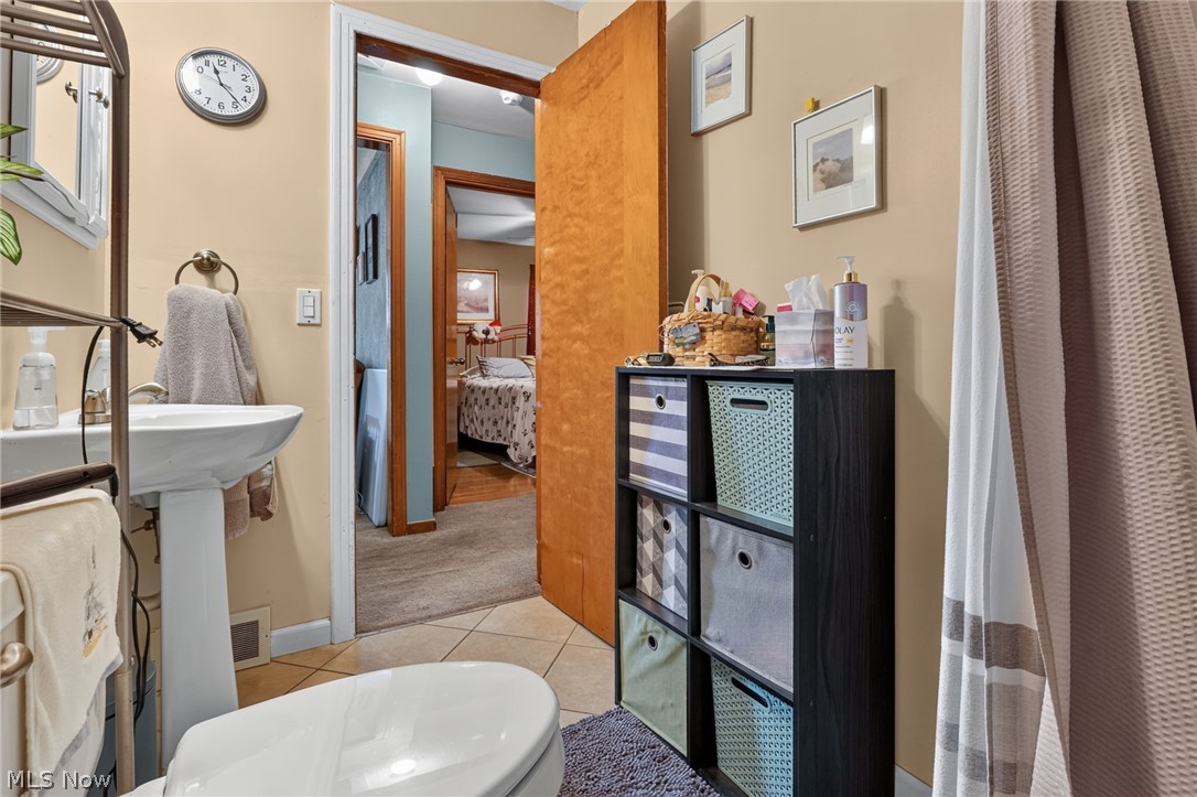 306 Everett Street Property Photo 18