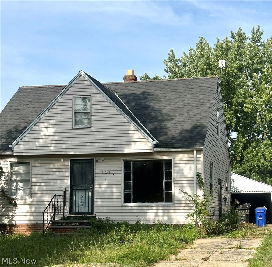 4154 E 153rd Street Property Photo 2