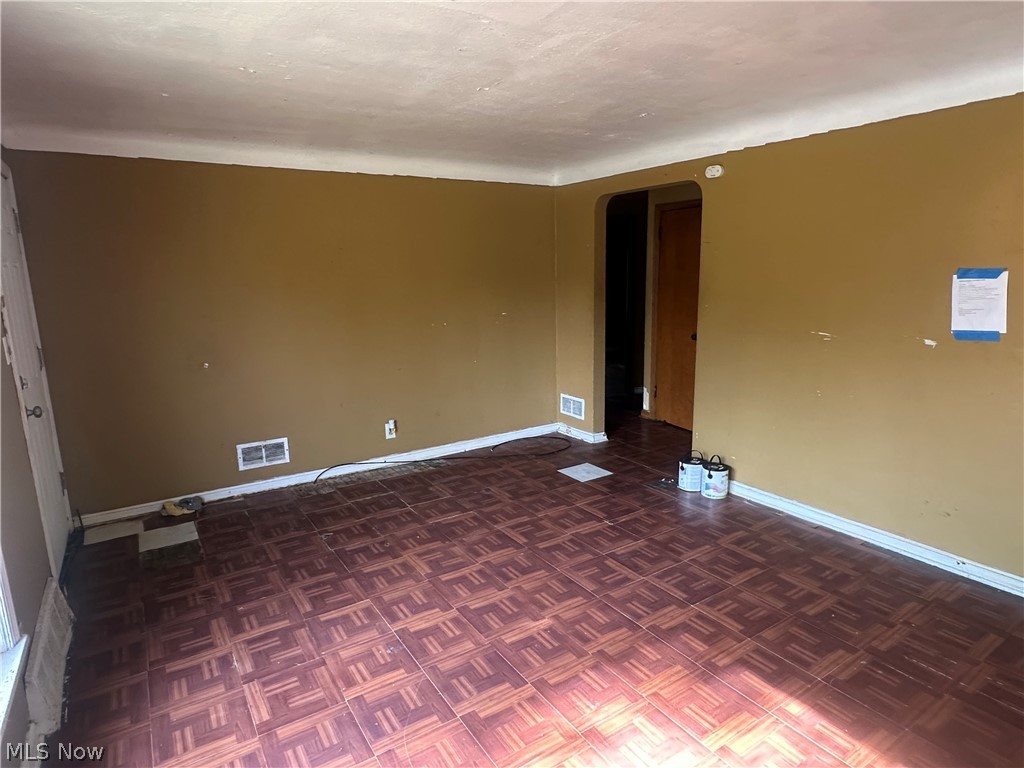 4154 E 153rd Street Property Photo 8
