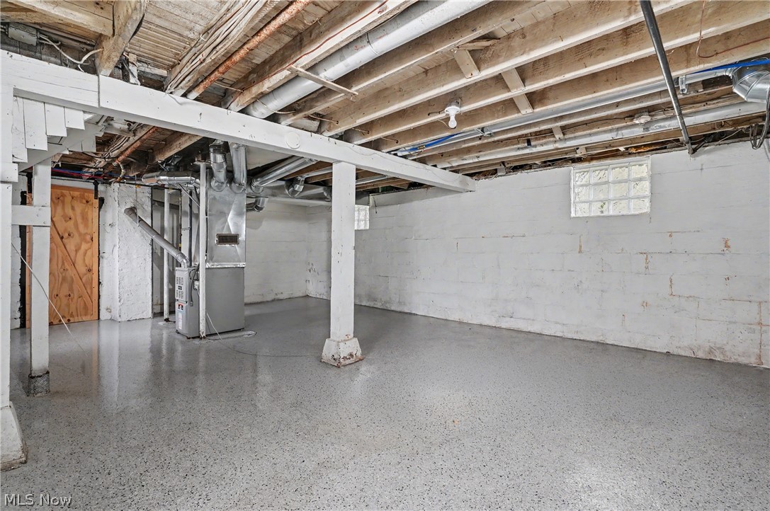 944 Redfern Avenue Property Photo 12