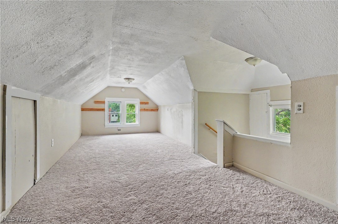 944 Redfern Avenue Property Photo 20